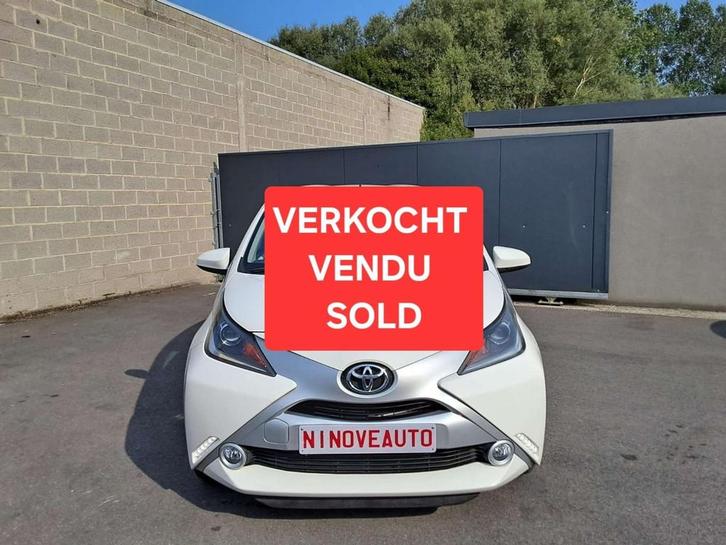Toyota Aygo 1.0i VVT-I X-PLAY * BLUETOT AIRCO GARANTIE 12MOI, Auto's, Toyota, Bedrijf, Te koop, Aygo, ABS, Airbags, Airconditioning