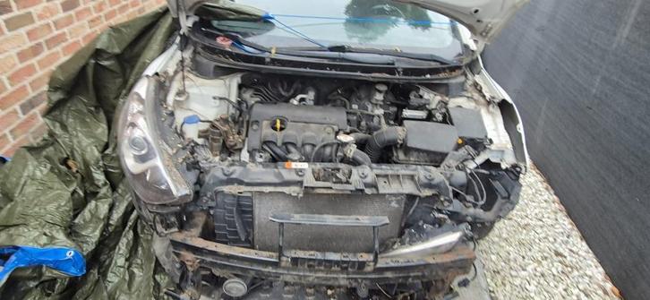 Voiture pour pièces, Autos, Hyundai, Particulier, i30, ABS, Air conditionné, Air conditionné automatique, Rétroviseurs électriques