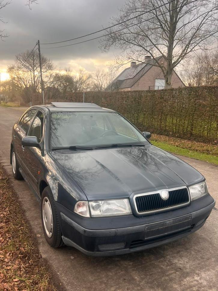 Skoda Octavia 1.5I Model 2000 GEKEURD, Auto's, Skoda, Particulier, Octavia, ABS, Benzine, Ophalen