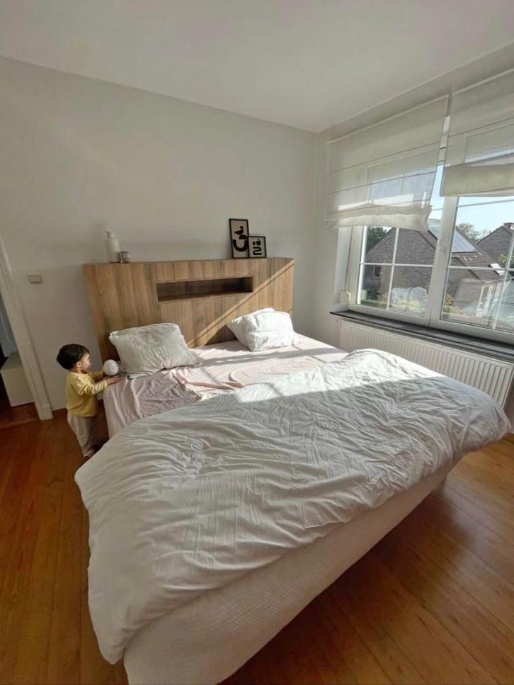 À donner , Magnifique Tête de lit ( voir conditions ), Maison & Meubles, Chambre à coucher | Lits, Comme neuf, Bois, Brun, Enlèvement