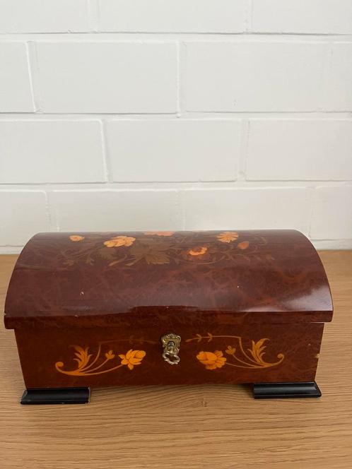 Vintage juwelendoos met muziek, Antiek en Kunst, Antiek | Woonaccessoires, Ophalen of Verzenden