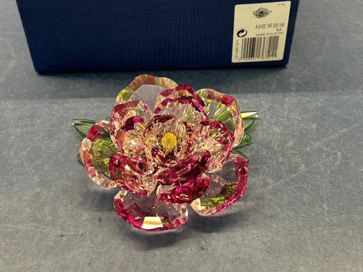 Swarovski Pioenroos, Verzamelen, Swarovski, Nieuw, Figuurtje, Ophalen of Verzenden