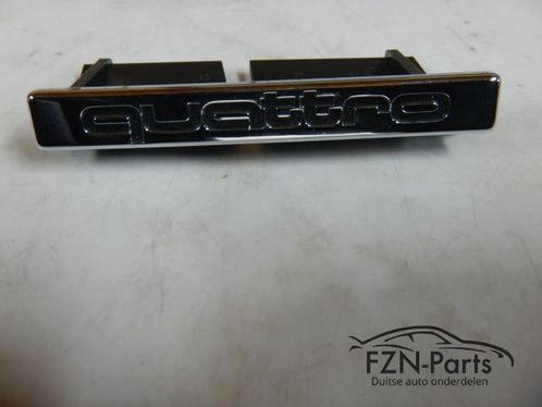 Audi A3 8P Quattro Logo Embleem Grille 8P4853736, Auto-onderdelen, Overige Auto-onderdelen, Gebruikt, Ophalen of Verzenden