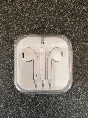 NIEUWE replica Apple earpods  beschikbaar voor biedingen