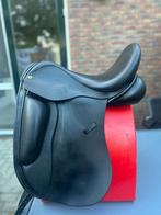Dressuurzadel paard Anatomica cygnus short roll, 17,5 inch, Dieren en Toebehoren, Paarden en Pony's | Zadels, Ophalen of Verzenden