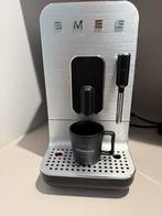 Smeg volautomatisch koffieapparaat – weinig gebruikt, Elektronische apparatuur, Koffiezetapparaten, Ophalen, Koffiemachine, Stoompijpje