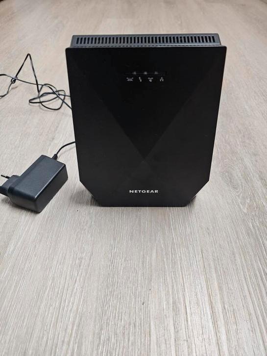 Router/répéteur WIFI Netgear nighthawk, Computers en Software, Routers en Modems, Zo goed als nieuw, Router, Ophalen of Verzenden