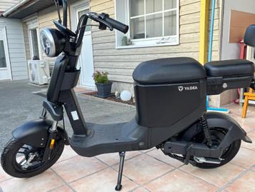 25/u elektrische scooter, zonder rijbewijs/ zonder kenteken  beschikbaar voor biedingen
