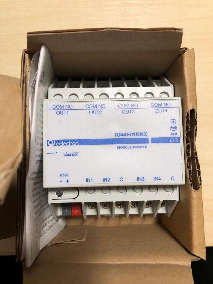 KNX Eelectron IO44E01KNX module 4I/O, Doe-het-zelf en Bouw, Elektriciteit en Kabels, Nieuw, Overige typen, Ophalen