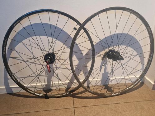 Jantes VTT DT Swiss 26" pour freins à disque, Fietsen en Brommers, Fietsonderdelen, Zo goed als nieuw, Mountainbike, Ophalen of Verzenden