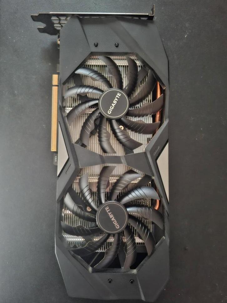 Carte graphique Gigabyte GeForce RTX 2070 – 8 Go GDDR6, Computers en Software, Videokaarten, Gebruikt, Nvidia, PCI, GDDR6, HDMI