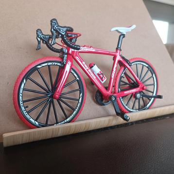 Vélo de course 1/10 idéal pour les chenilles télécommandées, Enlèvement