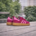 Baskets Adidas enfant – pointure 25 ,, Enfants & Bébés, Accessoires de mode pour bébé, Enlèvement ou Envoi, Neuf