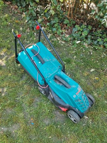 Bosch ARM 32 grasmaaier, Tuin en Terras, Ophalen, Gebruikt, Elektrische grasmaaier, BOSH