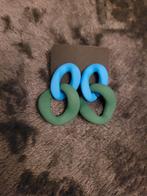 Boucles d'oreilles double maillon bleu/vert neuves, Bijoux, Sacs & Beauté, Boucles d'oreilles, Bleu, Enlèvement ou Envoi