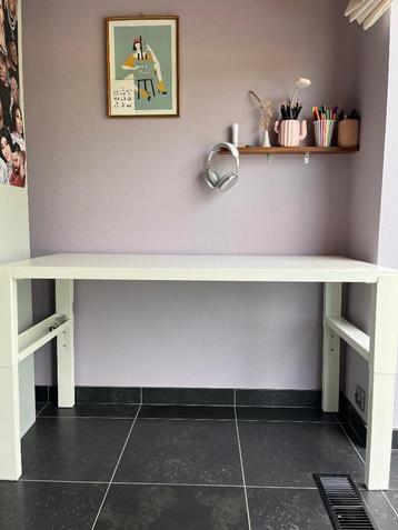 Bureau beschikbaar voor biedingen
