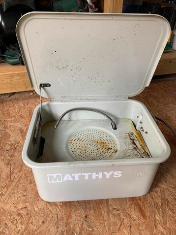 Ontvetbak Matthys beschikbaar voor biedingen