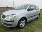 Volkswagen Polo 1.2i / Garantie 12m. (bj 2007), Auto's, Stof, Gebruikt, Zwart, 1198 cc
