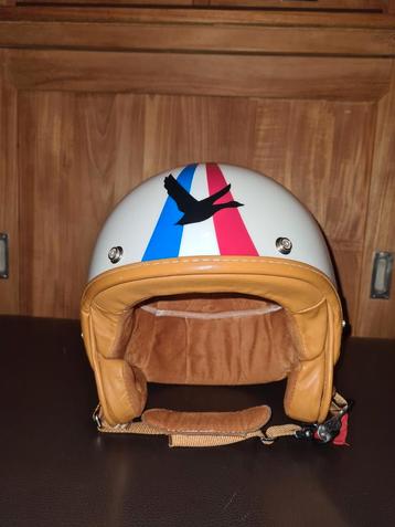 Grey Goose limited edition helmet nr 4/100 beschikbaar voor biedingen