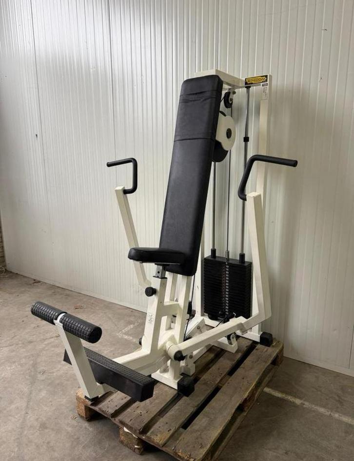 Technogym Chestpress / Brustpresse / Chest press, Sports & Fitness, Équipement de fitness, Utilisé, Autres types, Bras, Jambes