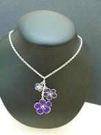 halsketting collier met blauw-paarse hangertjes bloemen, Overige materialen, Verstelbaar, Blauw, Ophalen of Verzenden