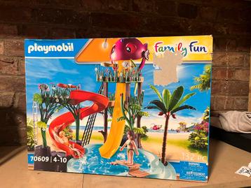 Playmobil 70609 Family Fun - Parc aquatique avec toboggans beschikbaar voor biedingen