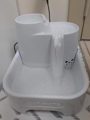 Cat Mate drinkfontein model 335E beschikbaar voor biedingen