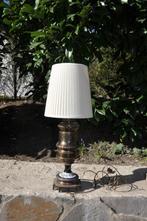 Accentlamp en lampenkap - aardewerk en messing, gedateerd +/, Ophalen