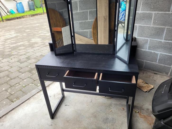 Dressoir bureau make up tafel voor 50 euro, Huis en Inrichting, Kasten | Dressoirs, Gebruikt, Ophalen