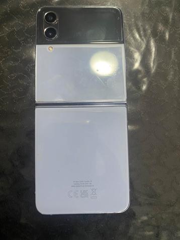 Samsung Z-flip 4 beschikbaar voor biedingen
