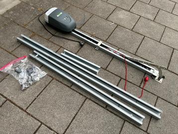 elektrishe garagedeur opener Monza beschikbaar voor biedingen