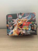 Collectors Chest Charizard tin Scarlet & violet, Hobby en Vrije tijd, Verzamelkaartspellen | Pokémon, Ophalen of Verzenden