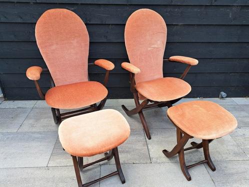 Vintage stoelen met voetenbank, Huis en Inrichting, Stoelen, Zo goed als nieuw, Stof, Ophalen of Verzenden