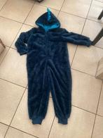 Nieuwe blauwe onesie ' Dino ' maat 104 / 110, Kinderen en Baby's, Kinderkleding | Maat 104, Ophalen of Verzenden, Nieuw, Nacht- of Onderkleding