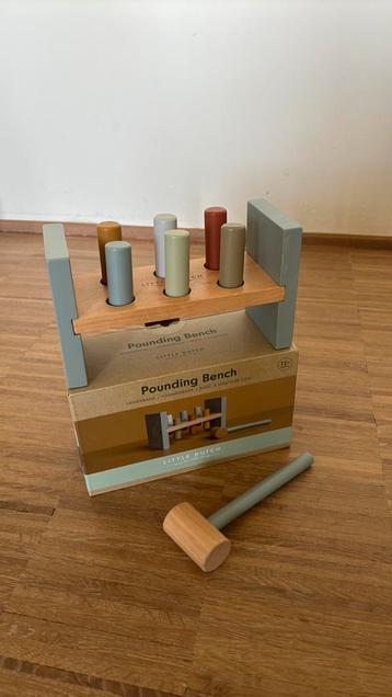 Little dutch hamerbank beschikbaar voor biedingen
