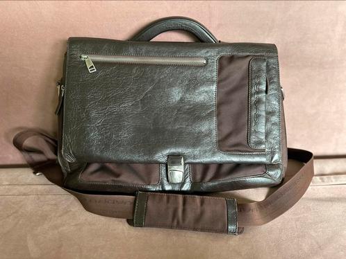 originele Piquadro aktentas donkerbruin leer, Computers en Software, Laptoptassen, Gebruikt, Ophalen of Verzenden