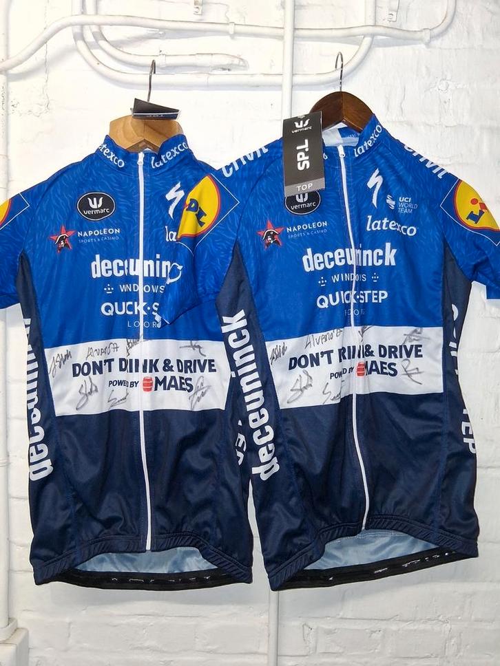 2 maillots de cyclisme dédicacés, Wolfpack, Deceuninck Quick, Collections, Articles de Sport & Football, Neuf, Maillot, Enlèvement ou Envoi