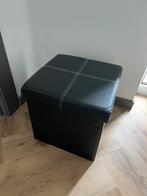 Poef opbergbox 2x zwart pu leder met lichte stiksels, Ophalen of Verzenden, Zo goed als nieuw