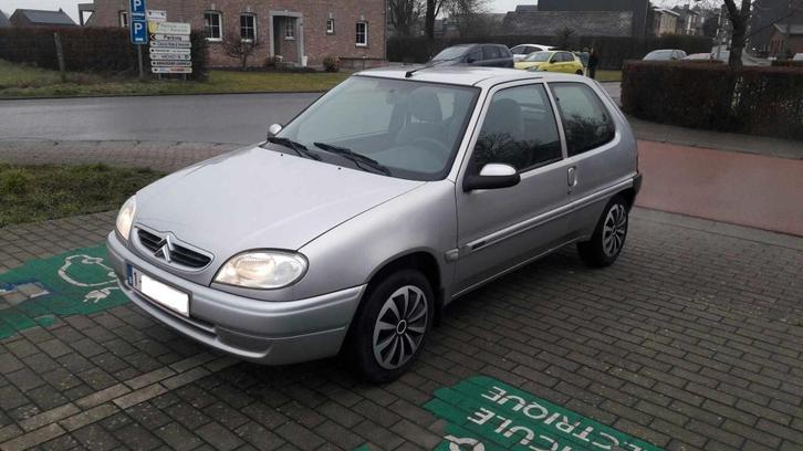 Citroen Saxo 1.2i . Essence., Autos, Citroën, Particulier, Saxo, Verrouillage central, Vitres électriques, Radio, Essence, Boîte manuelle