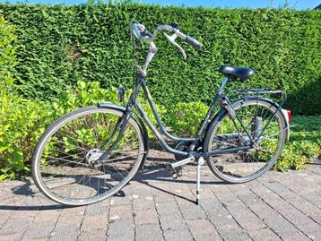 Damesfiets beschikbaar voor biedingen