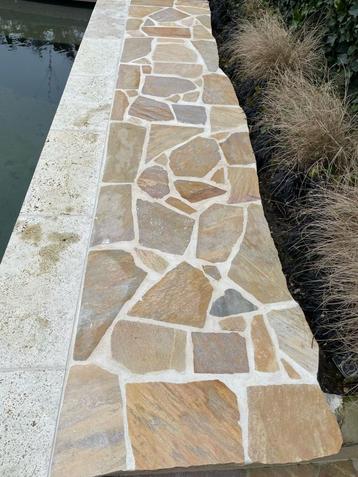 flagstones beschikbaar voor biedingen