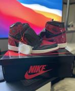 JORDAN 1 RETRO HIGH PATENT BRED, Ophalen of Verzenden, Nieuw