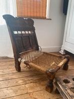 Chaise indienne antique, Enlèvement