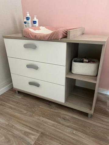 Babykamer paradisio beschikbaar voor biedingen