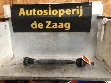 Aandrijfas rechts-voor van een Volkswagen Fox beschikbaar voor biedingen