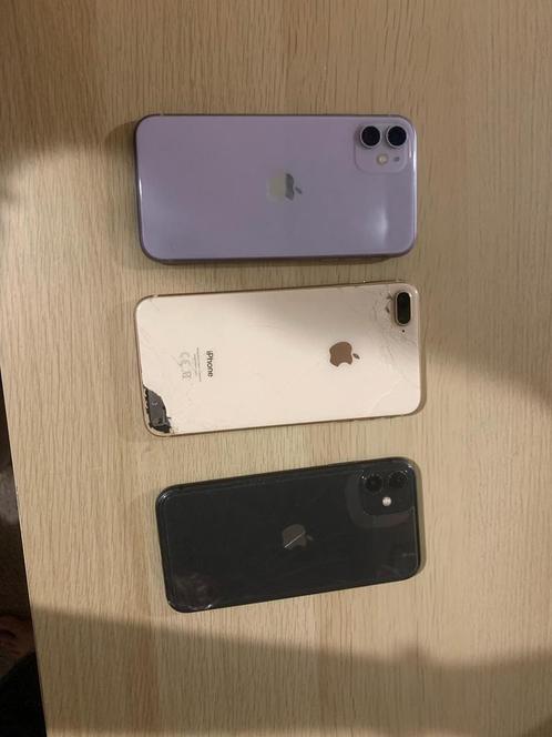 Iphone 11 en Iphone 8 plus, Telecommunicatie, Mobiele telefoons | Apple iPhone, Refurbished, 64 GB, Zonder abonnement, Met simlock