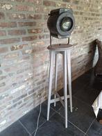 Oude staanlamp spot (op staander), Ophalen, Zo goed als nieuw