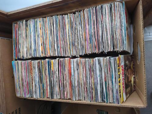 Te koop: verzameling van ongeveer 500 Engelse taal 
singles, Cd's en Dvd's, Vinyl Singles, Zo goed als nieuw, Ophalen of Verzenden
