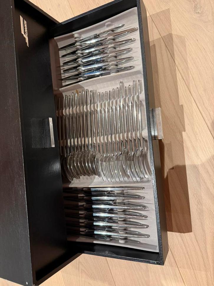 Bestekkoffer, 12-delig, compleet met groot servies, Maison & Meubles, Cuisine | Couverts, Comme neuf, Ensemble de couverts, Inox ou Chrome