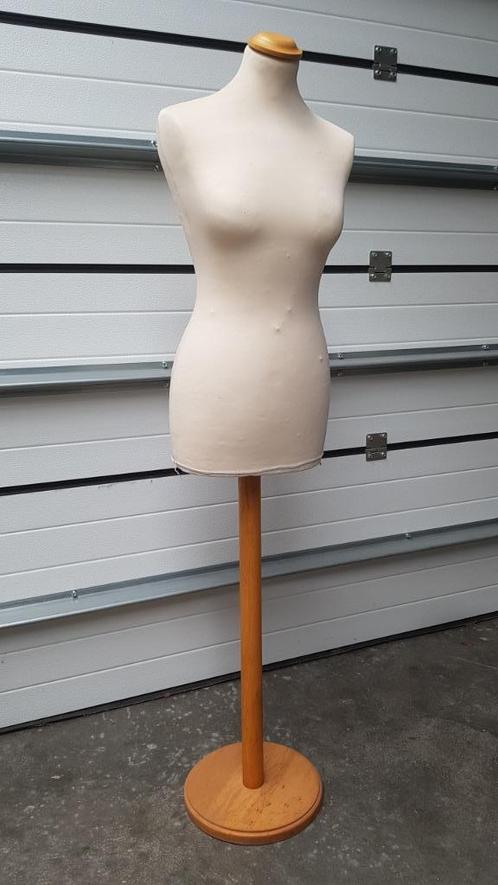 Etalagepoppen, paspoppen, dames, heren op voet met stof, Hobby en Vrije tijd, Naaien en Fournituren, Zo goed als nieuw, Paspop